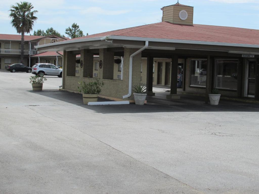Inn Lufkin Inn 2*