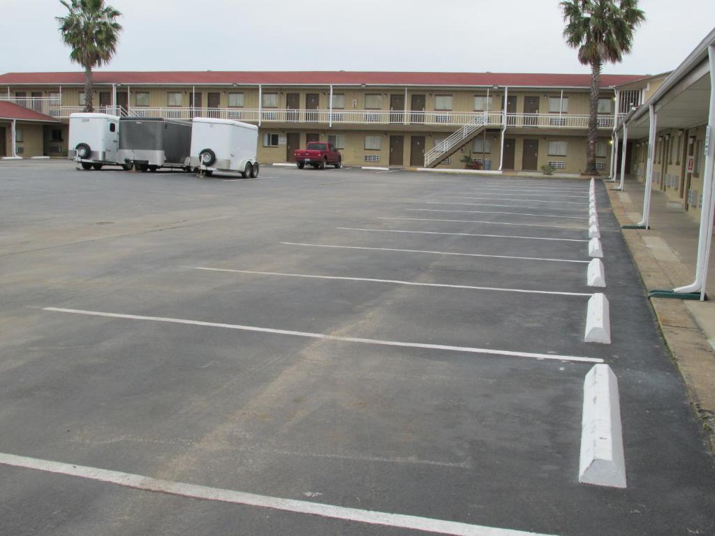 Lufkin Inn Inn 2*